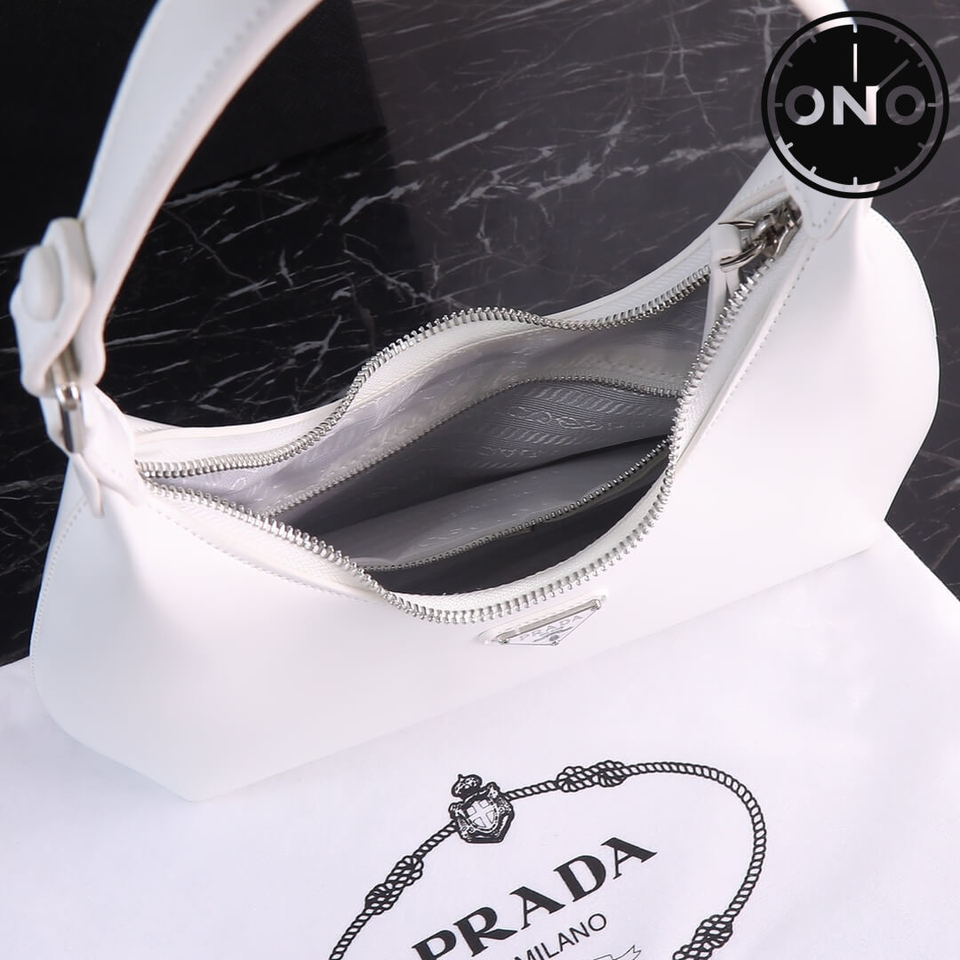 prada_women_121_8.jpg