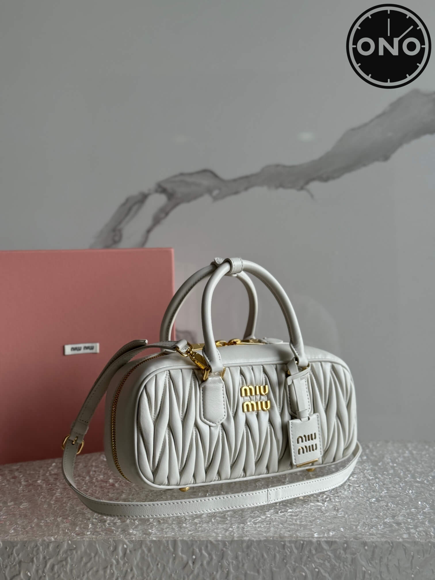 miumiu_women_54_1.jpg