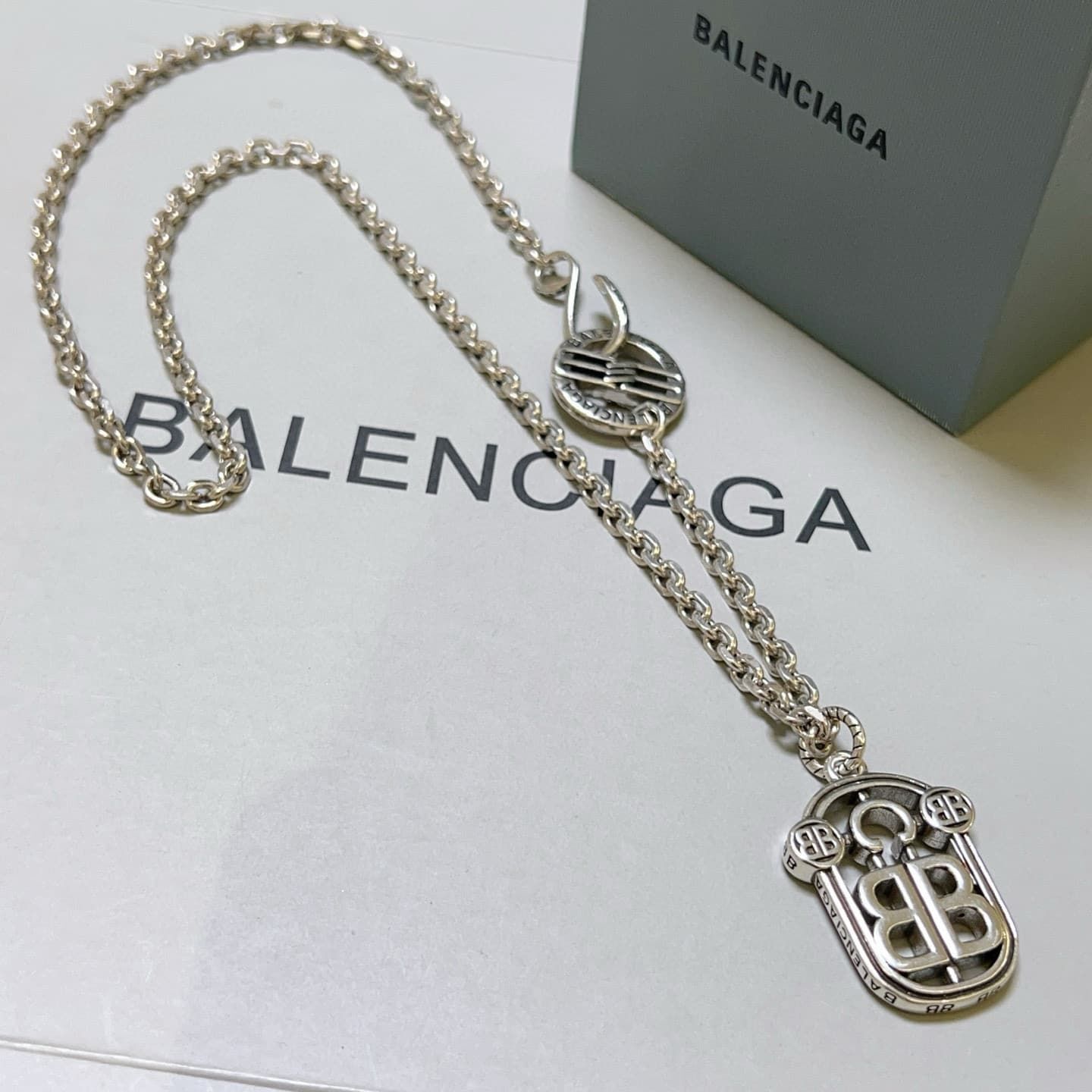 balenciaga-necklace_44_5.jpg