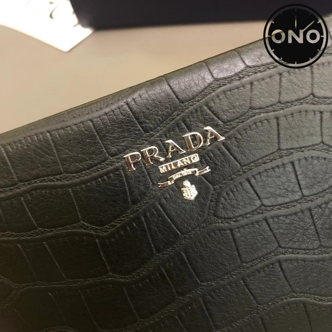 prada_wallet_24_3.jpg