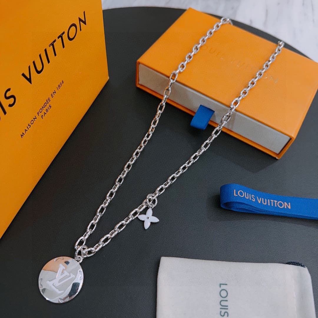 lv-necklace_49_7.jpg
