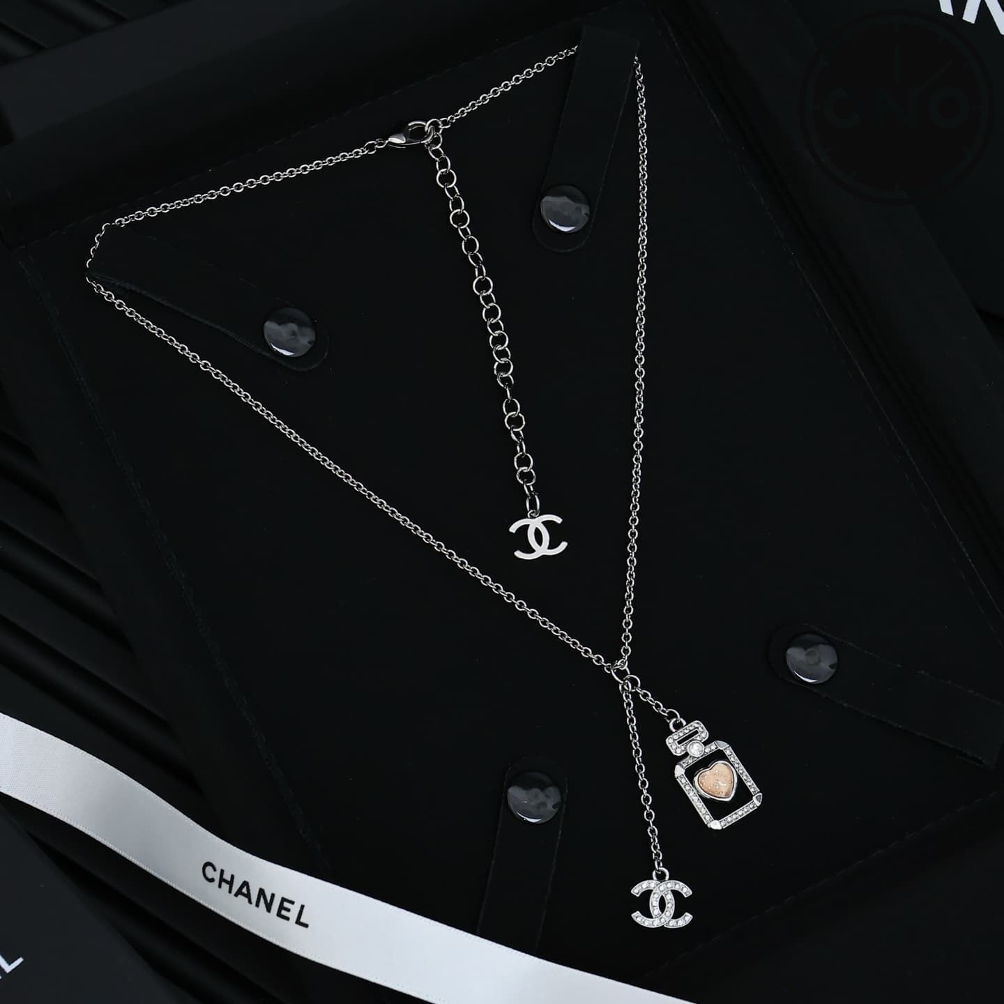 chanel-necklace_33_3.jpg