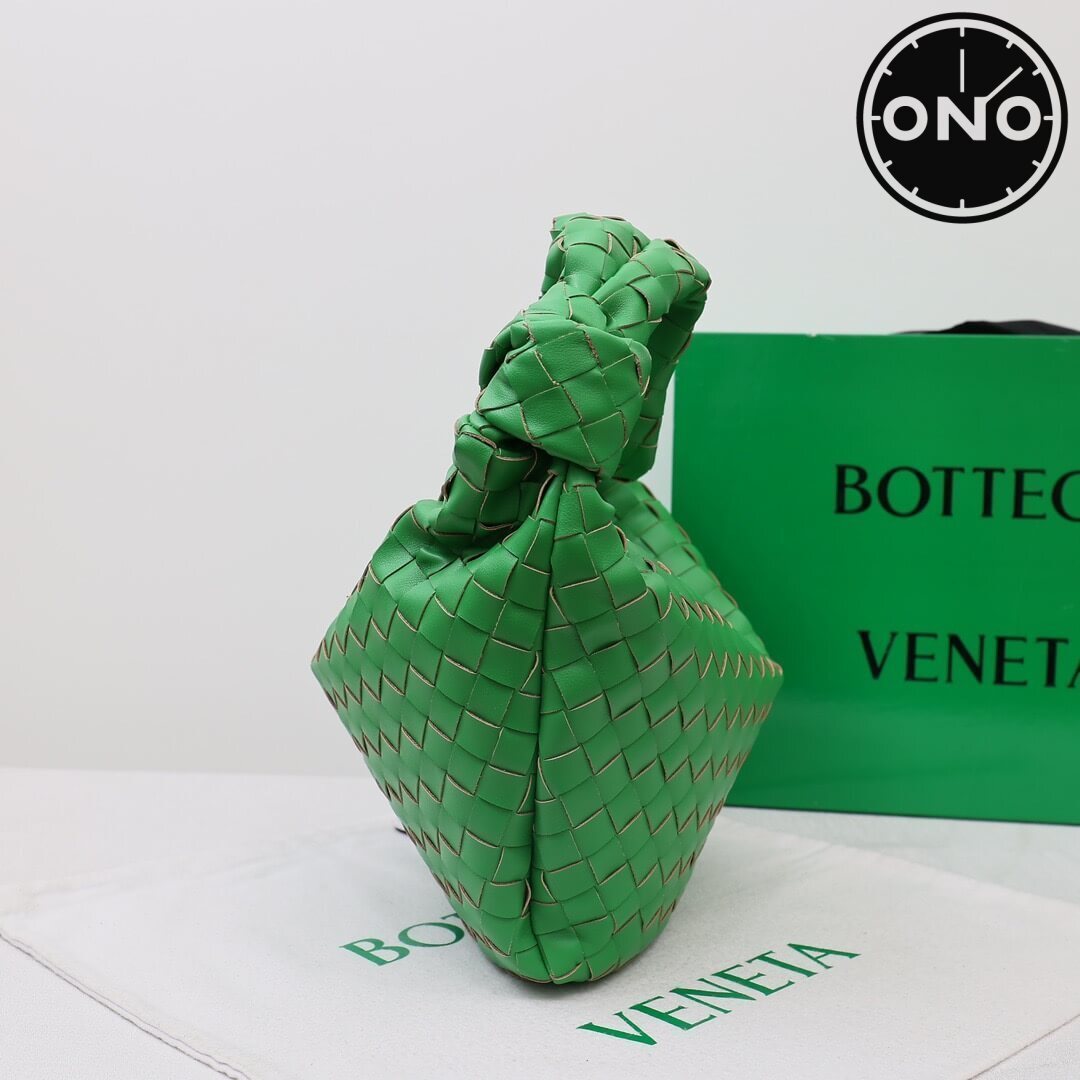 bottega_veneta_women_100_3.jpg