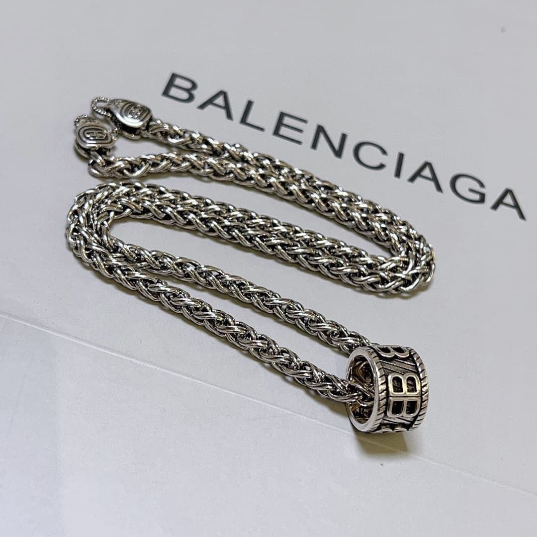 balenciaga-necklace_32_7.jpg