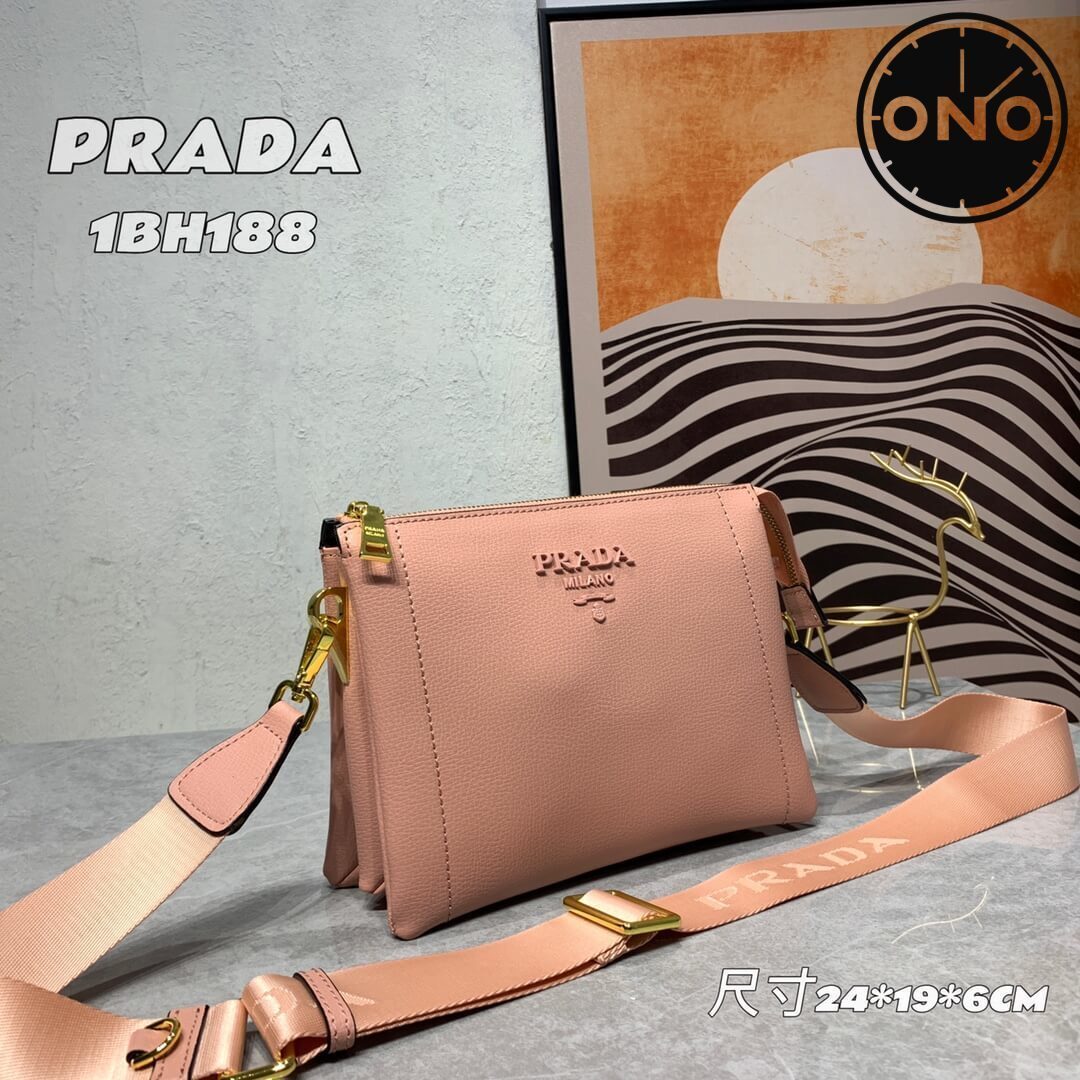 prada_women_151_1.jpg