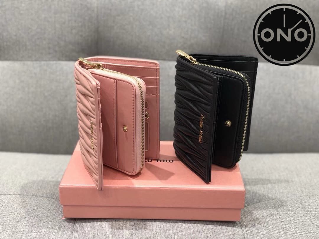 miumiu_wallet_35_7.jpg