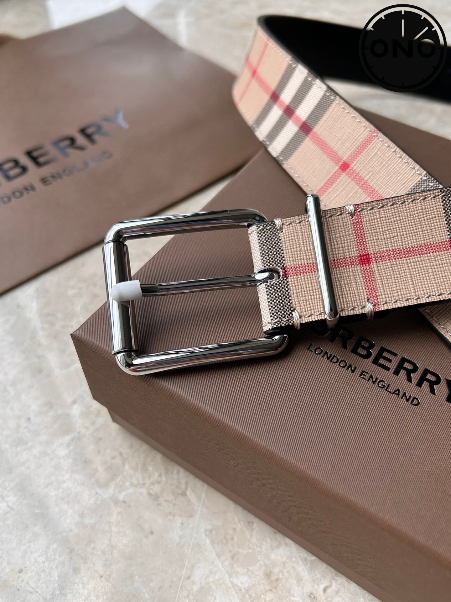 burberry_belt_141_2.jpg