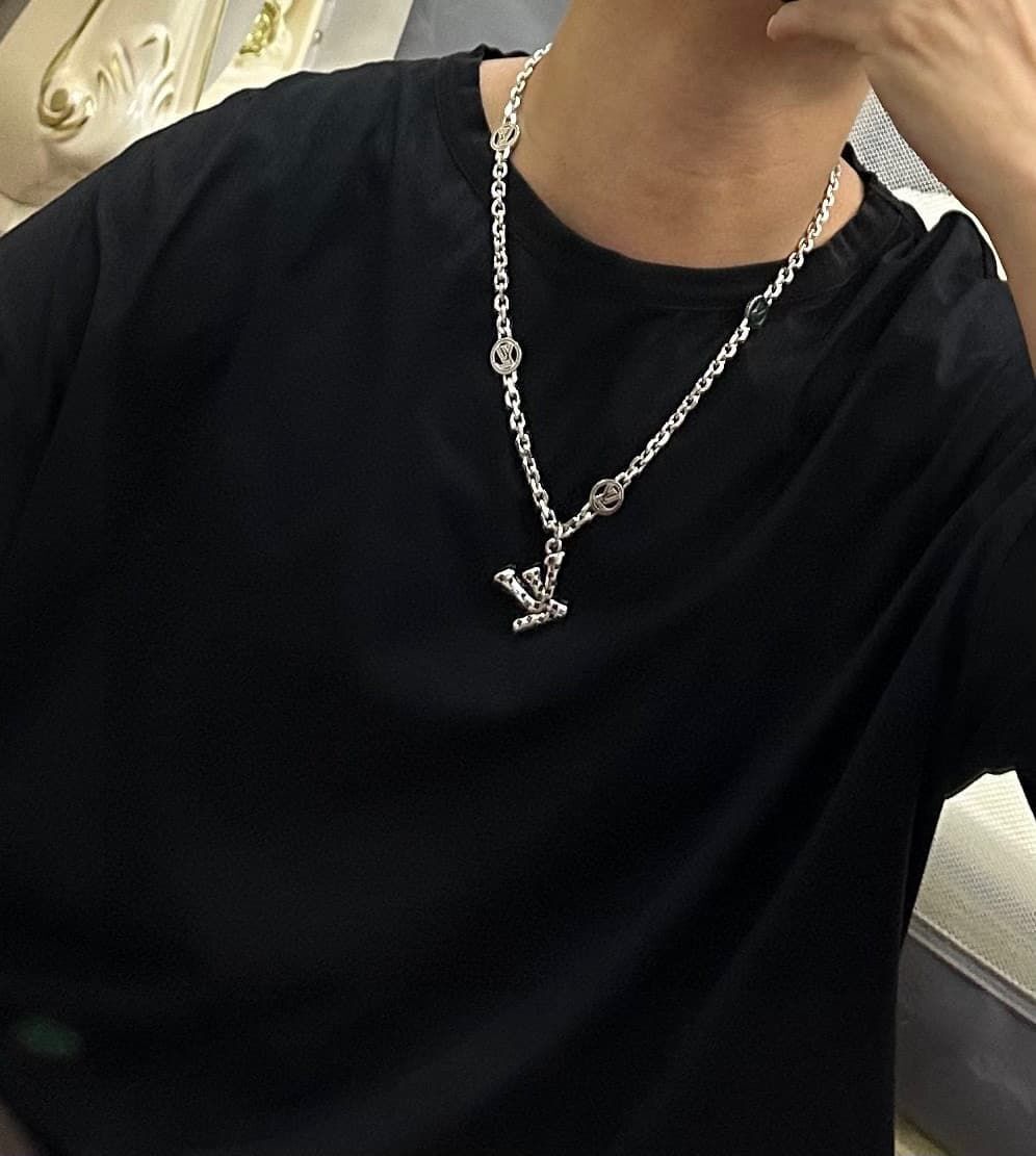 lv-necklace_59_8.jpg