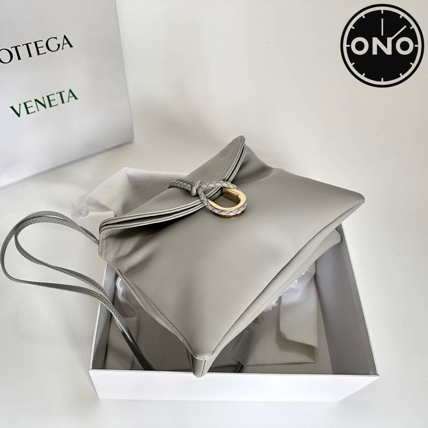 bottega_veneta_women_118_1.jpg
