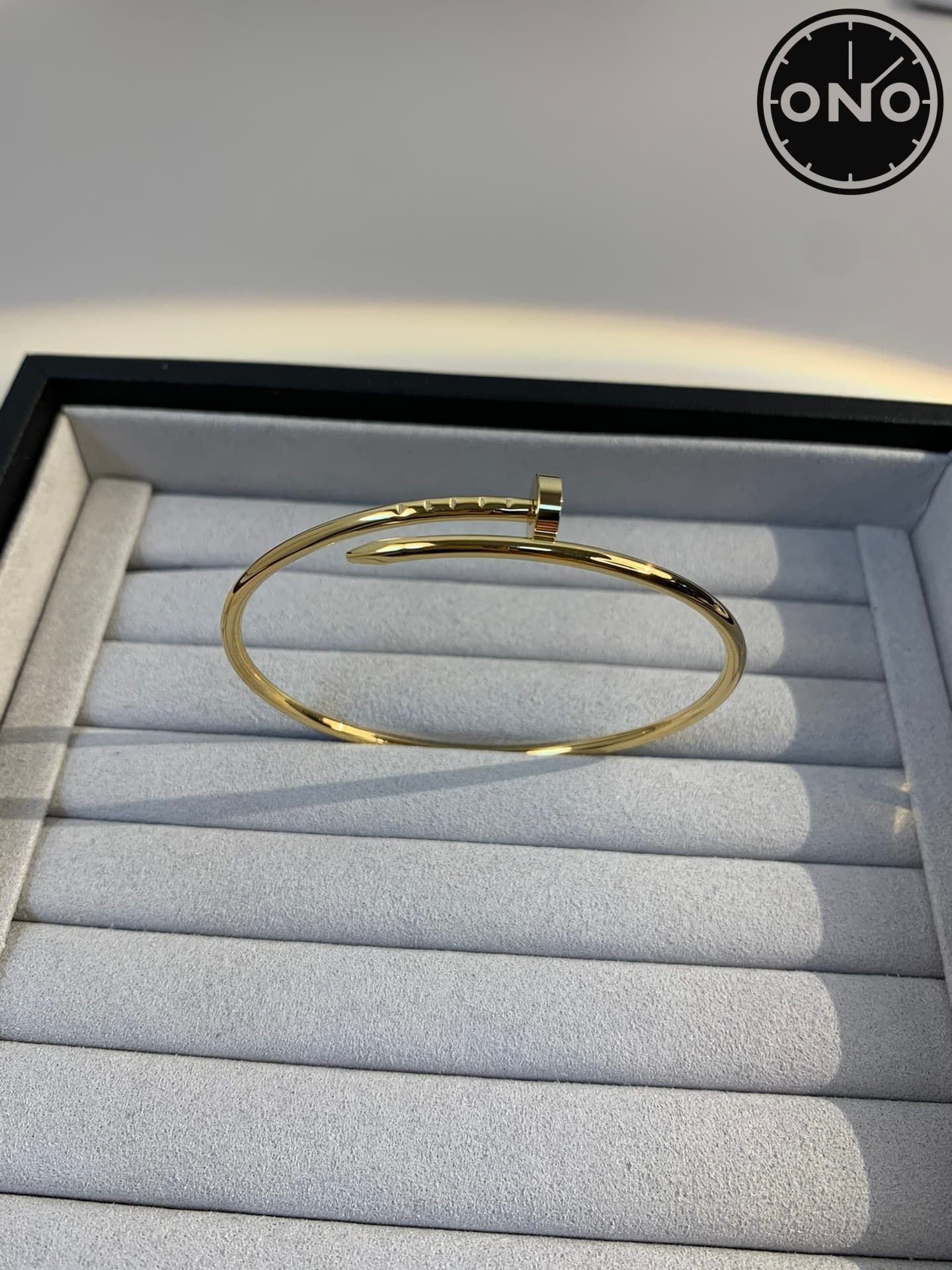 cartier-bracelet_16_7.jpg