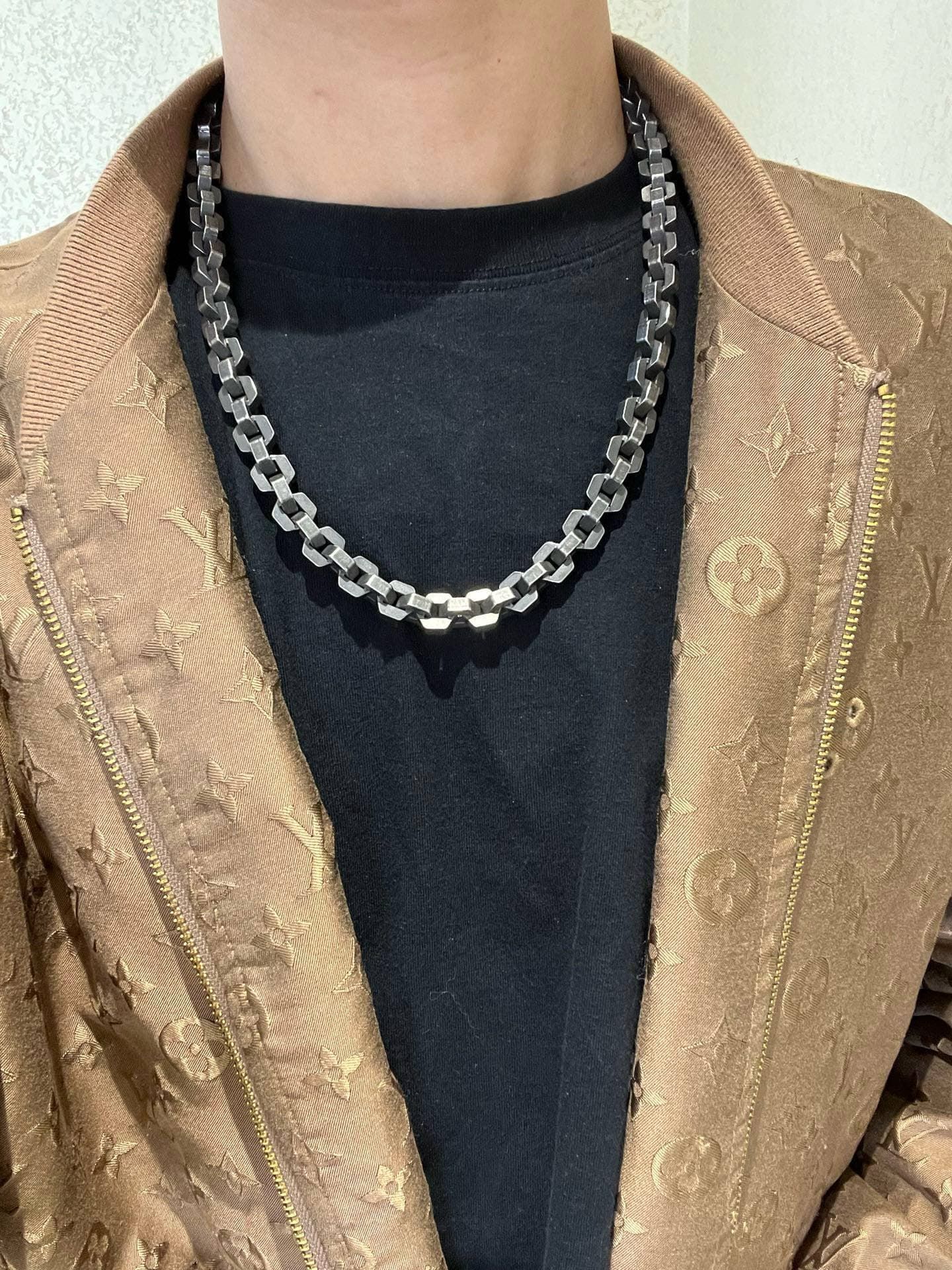 balenciaga-necklace_38_6.jpg