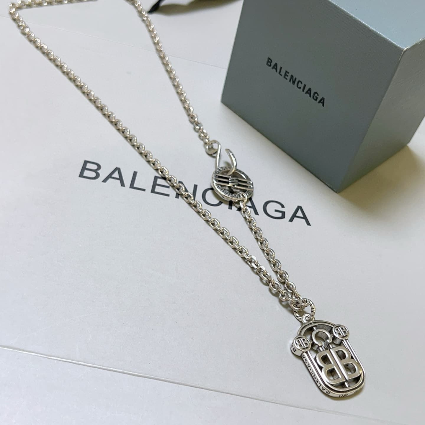 balenciaga-necklace_44_1.jpg