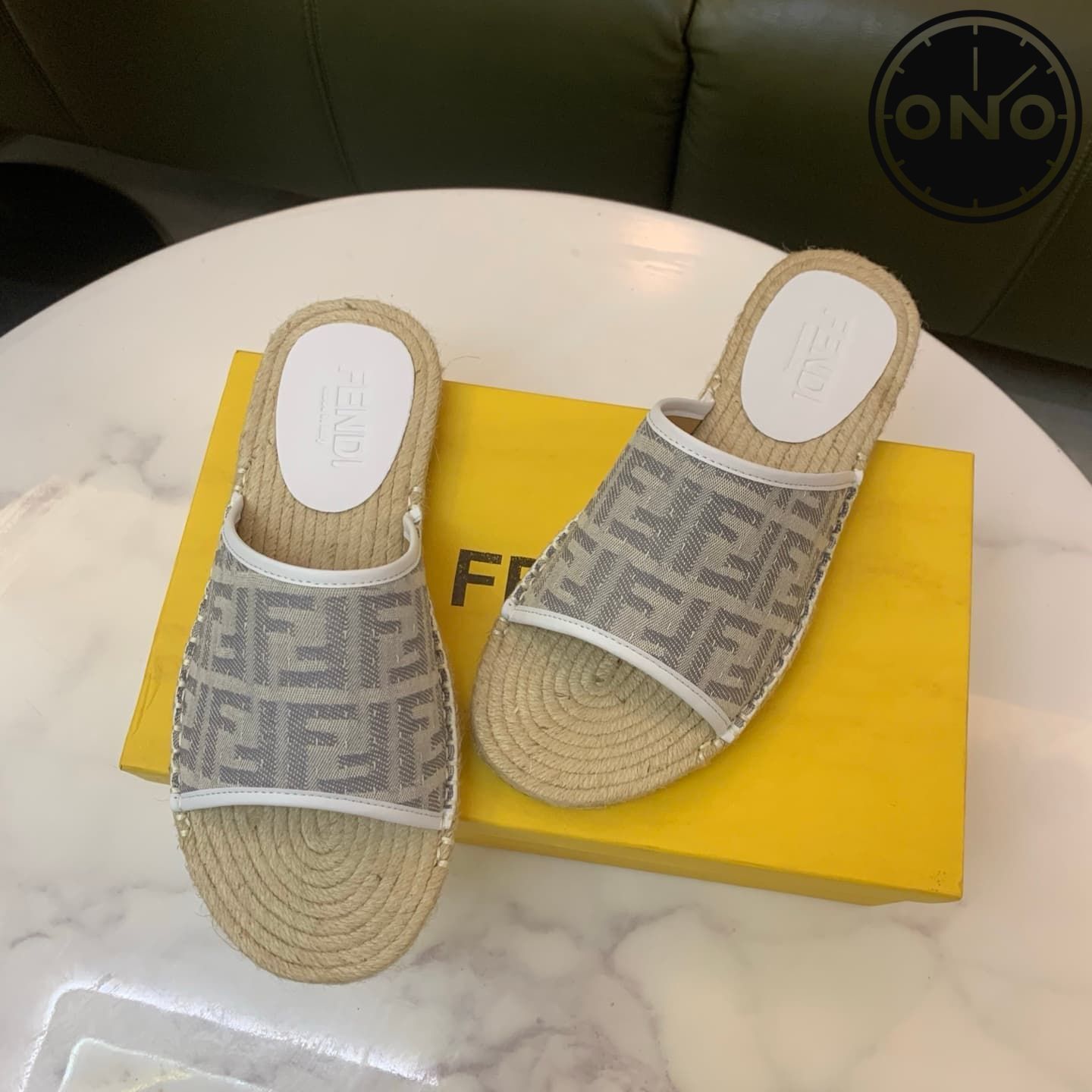 fendi-slippers_18_3.jpg