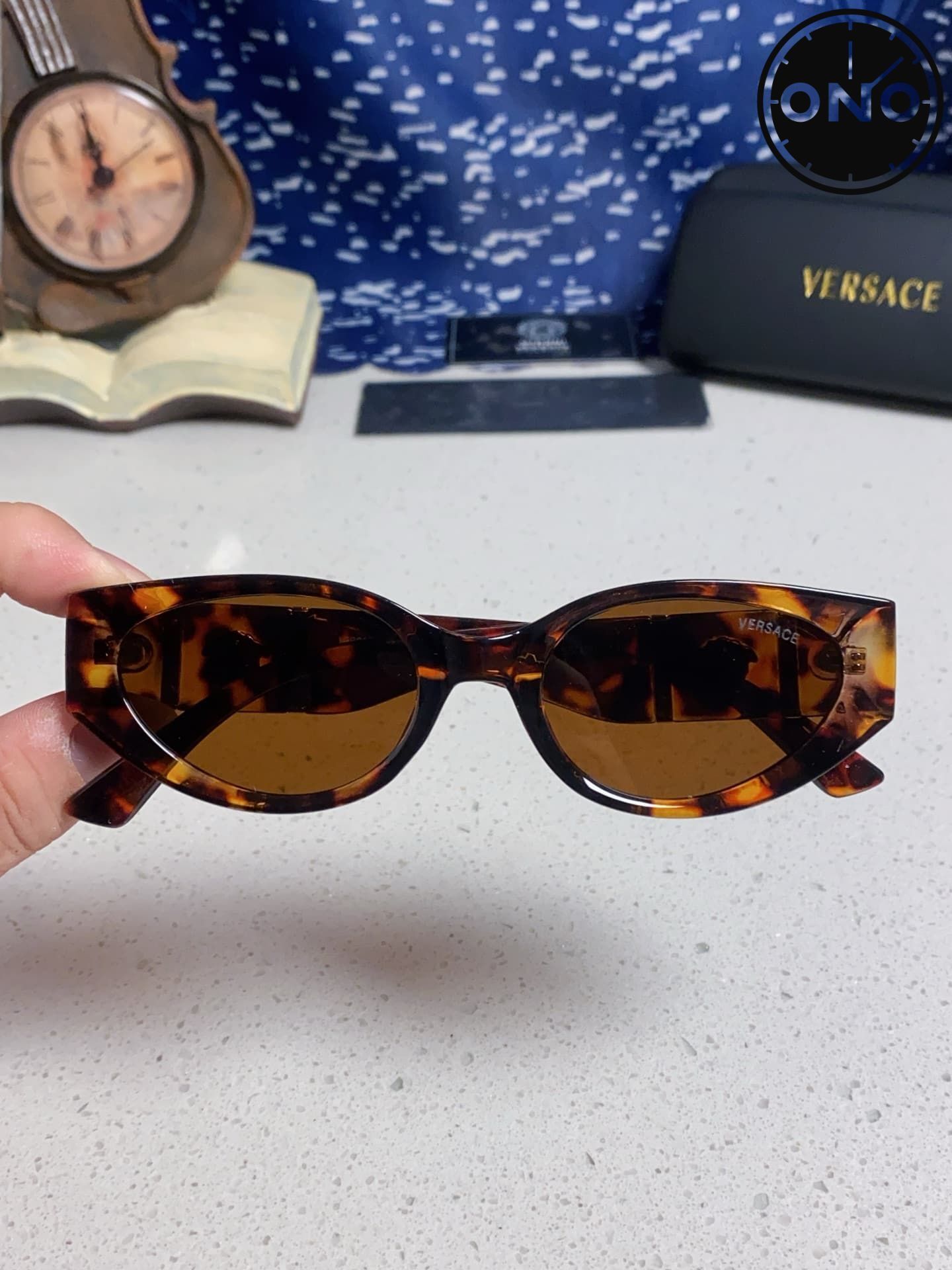versace-glasses_18_3.jpg