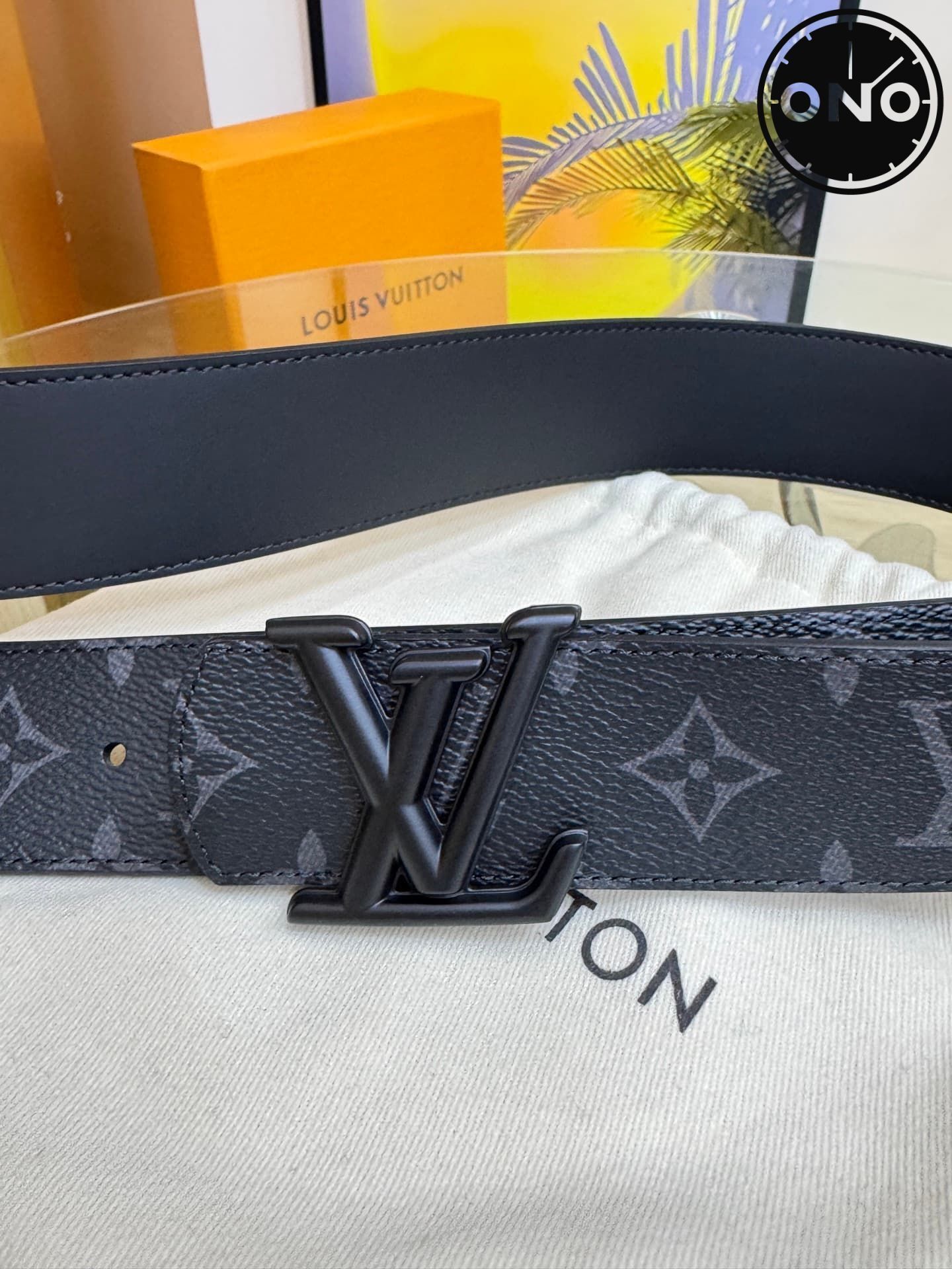 lv_belt_57_1.jpg
