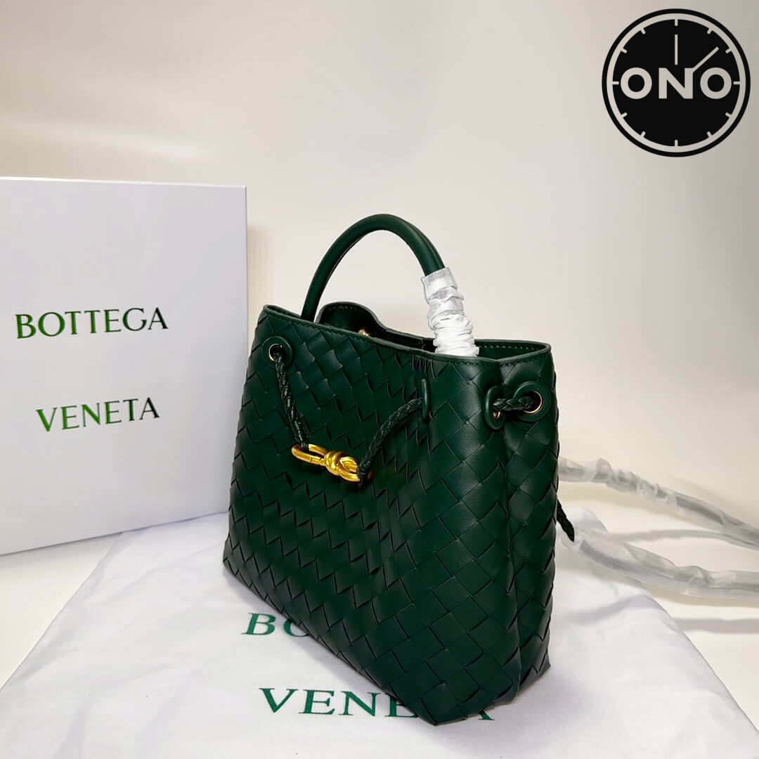 bottega_veneta_women_144_2.jpg