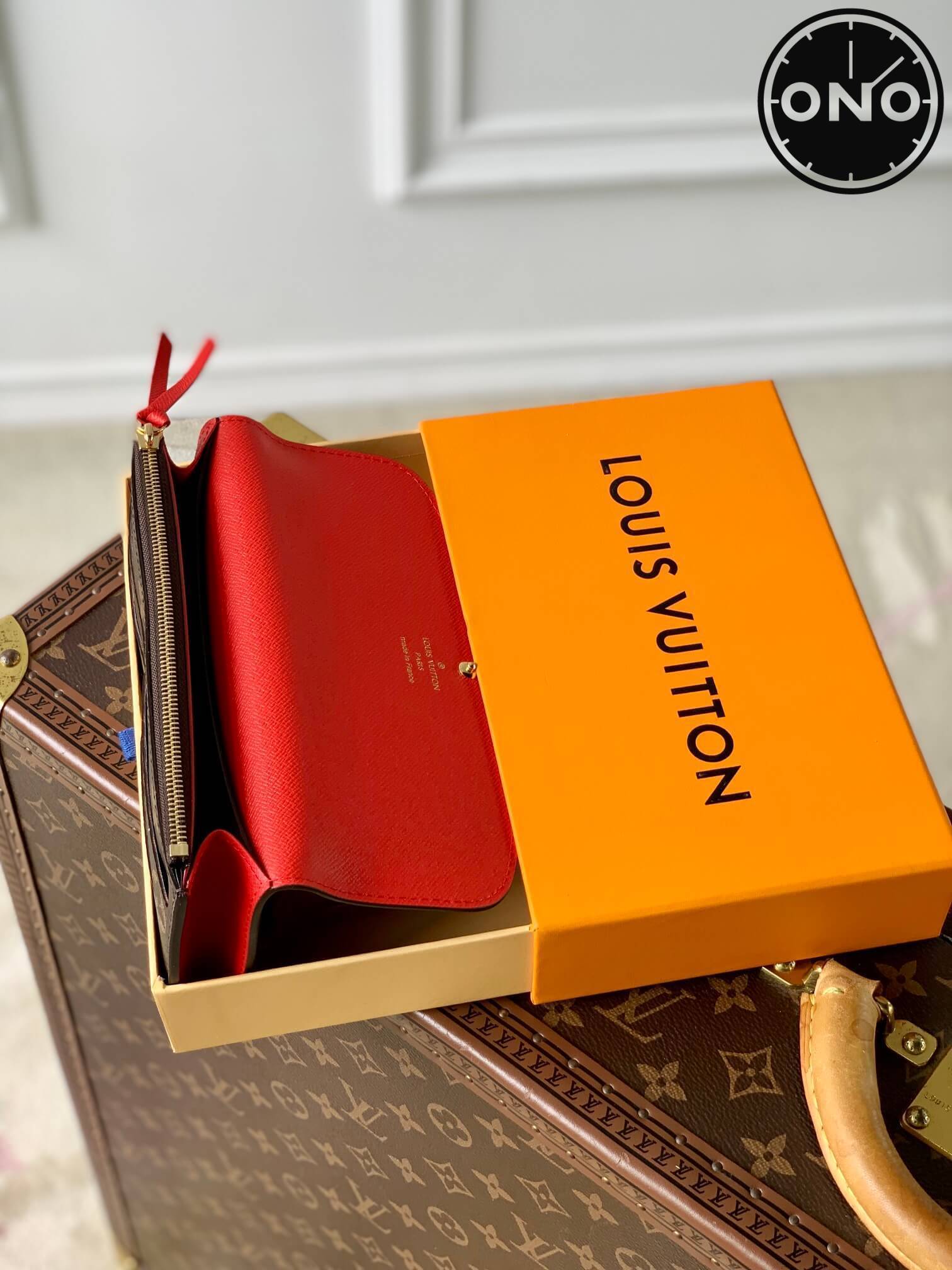 lv_wallet_27_7.jpg