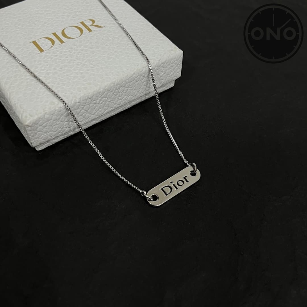 dior-necklace_79_1.jpg