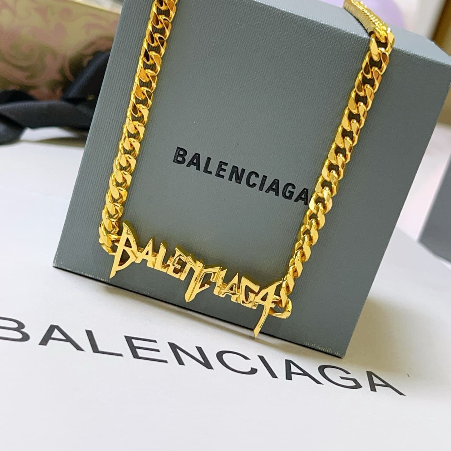 balenciaga-necklace_35_6.jpg