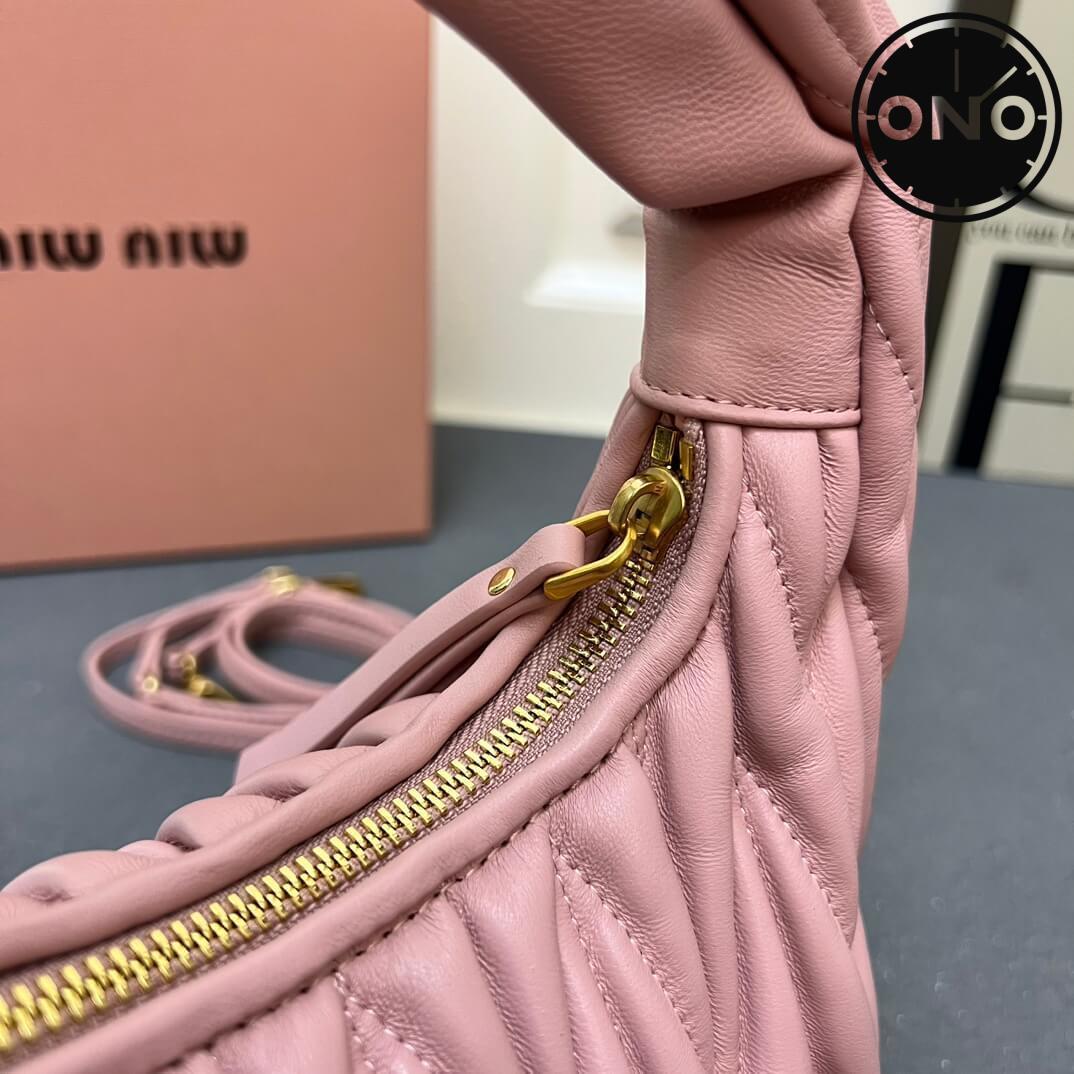 miumiu_women_72_6.jpg