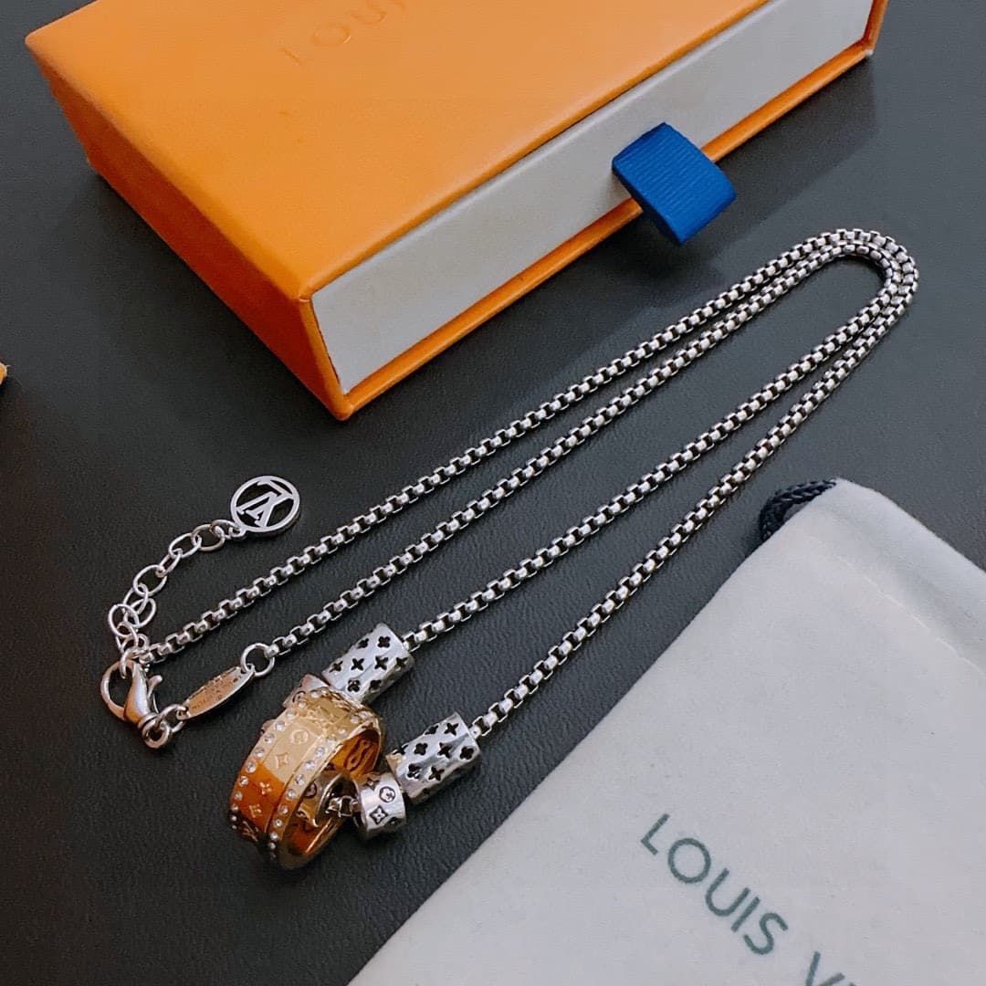 lv-necklace_54_7.jpg
