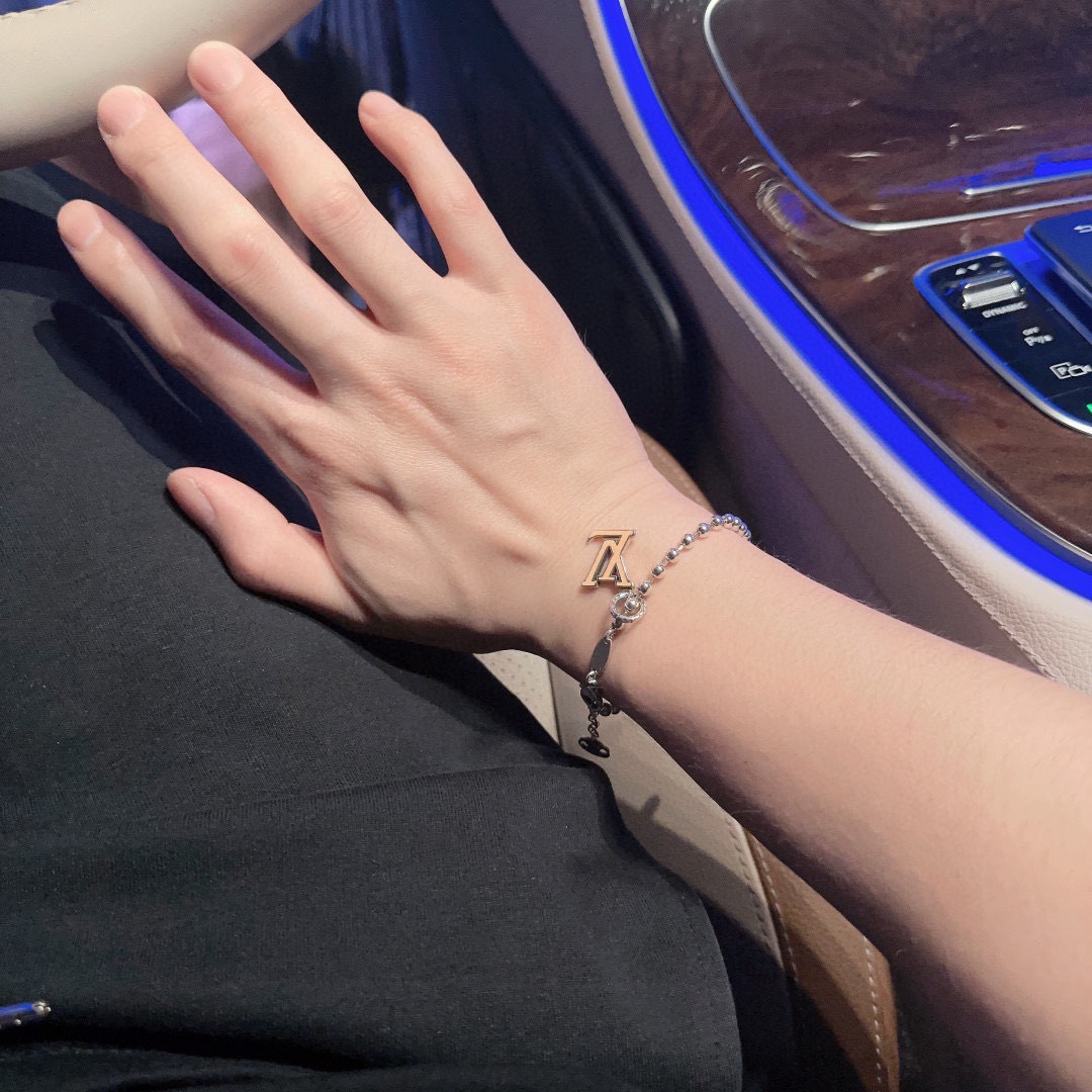 lv-bracelet_39_3.jpg