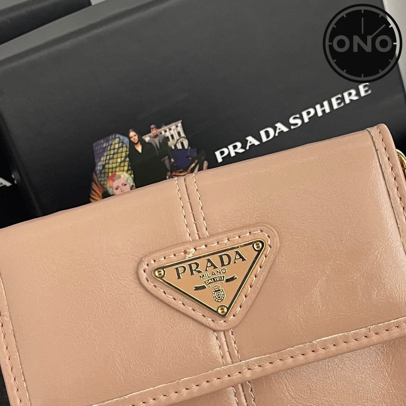 prada_wallet_9_4.jpg