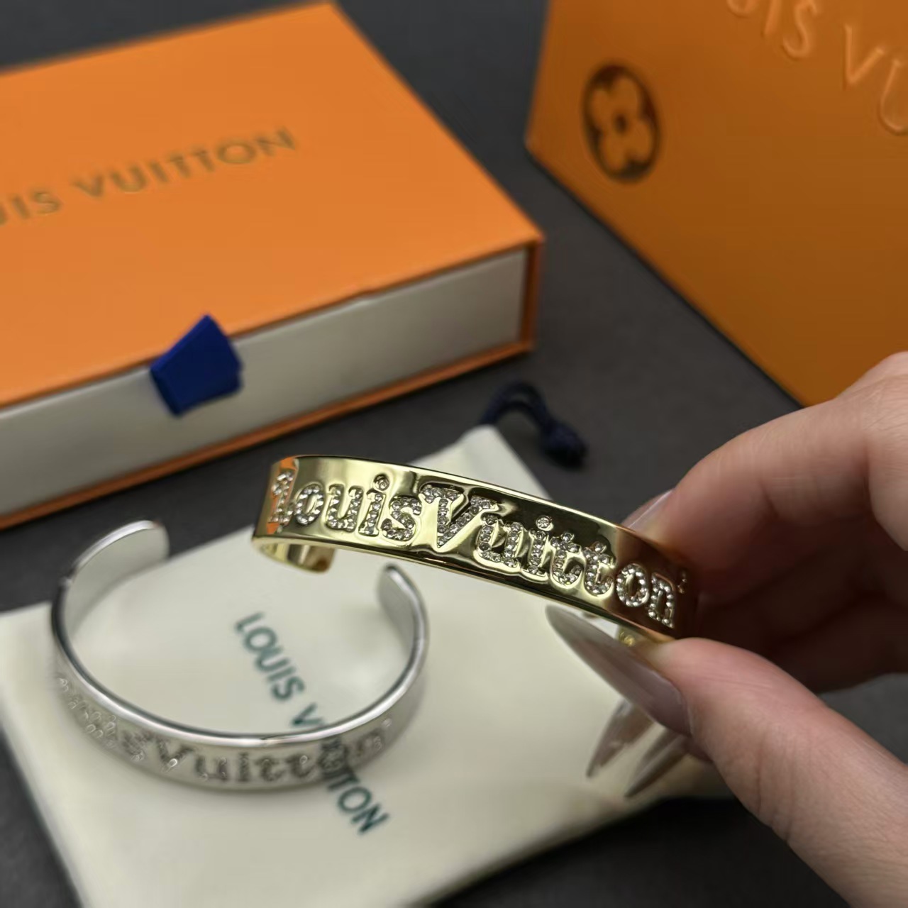 lv-bracelet_51_1.jpg