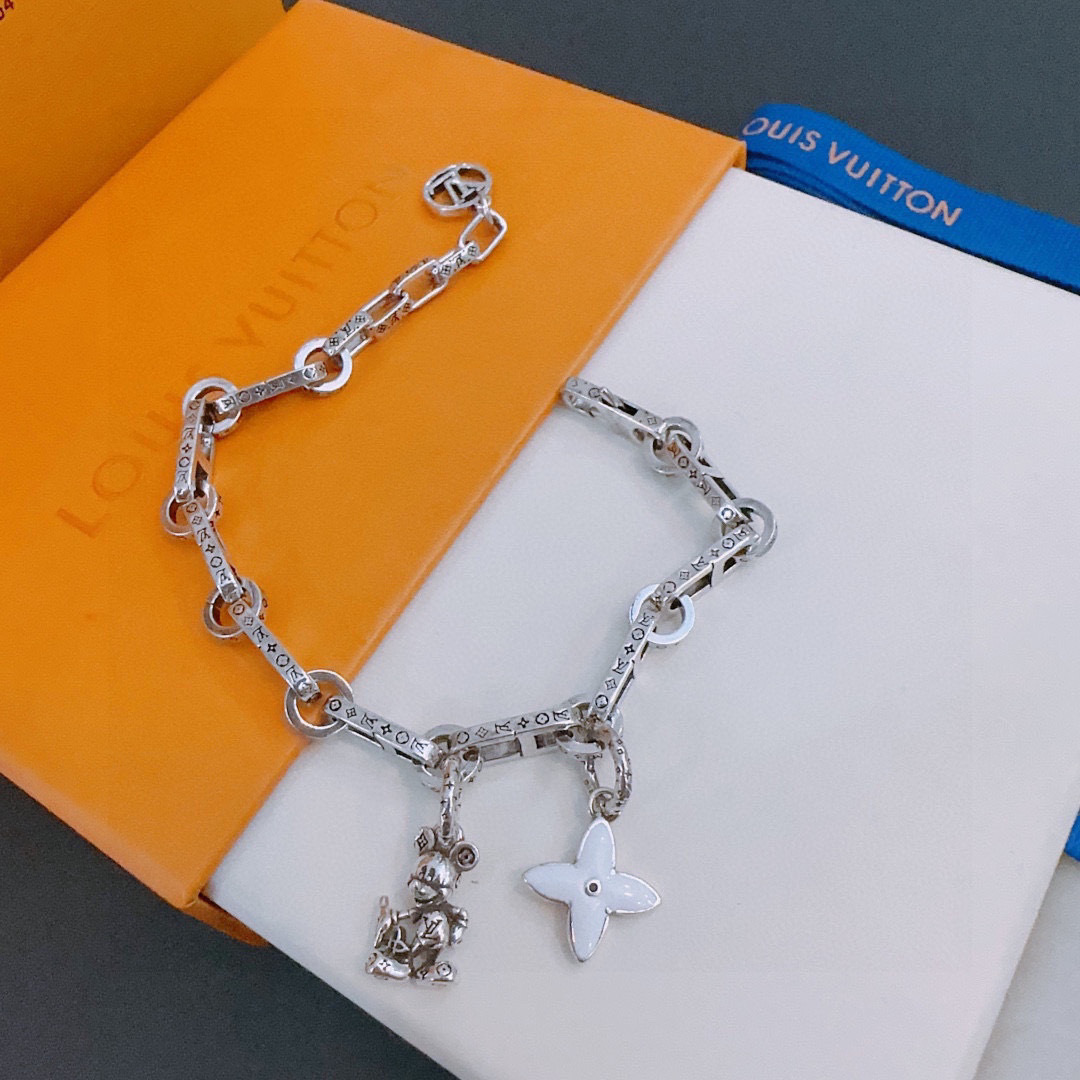 lv-bracelet_41_4.jpg