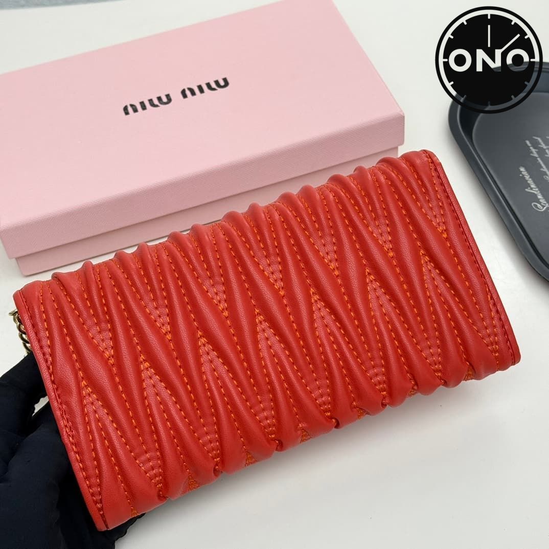 miumiu_wallet_1_3.jpg