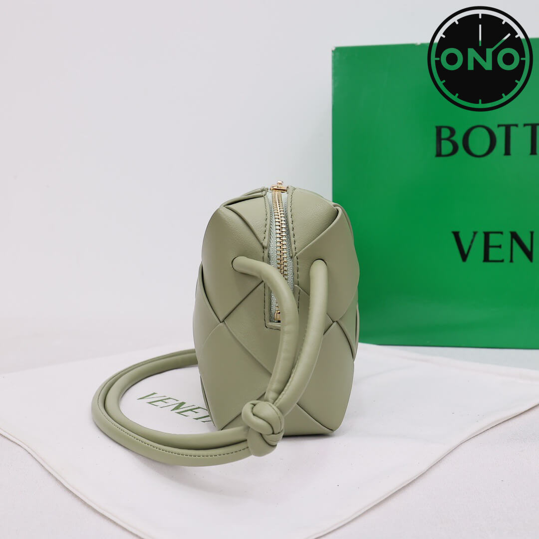 bottega_veneta_women_84_4.jpg