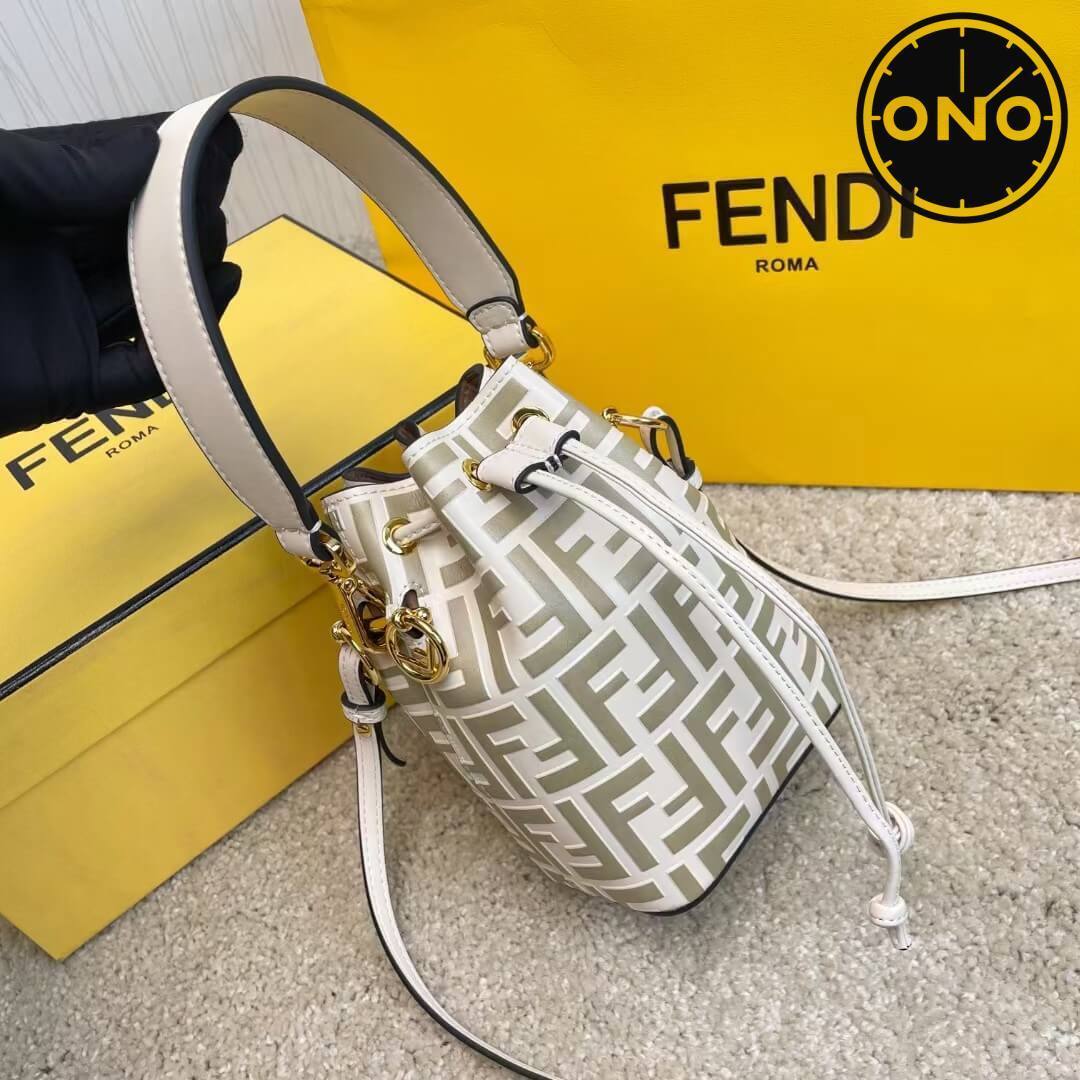 fendi_women_30_1.jpg
