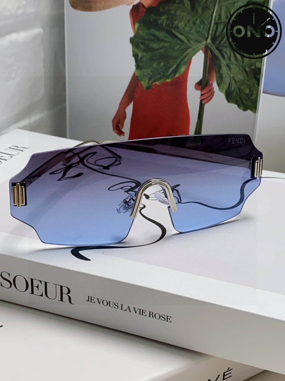 fendi-glasses_42_1.jpg