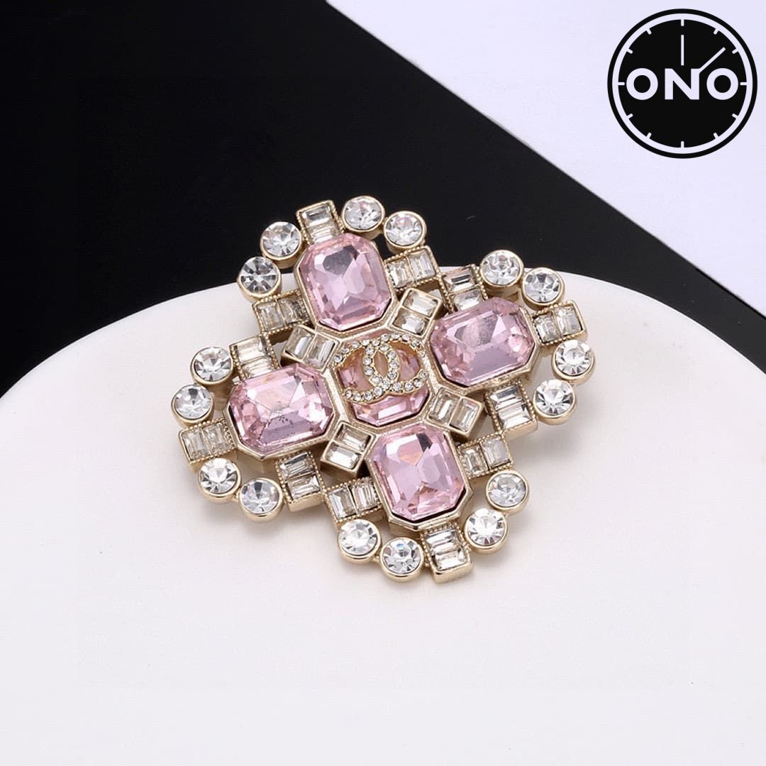 chanel-brooch_22_2.jpg