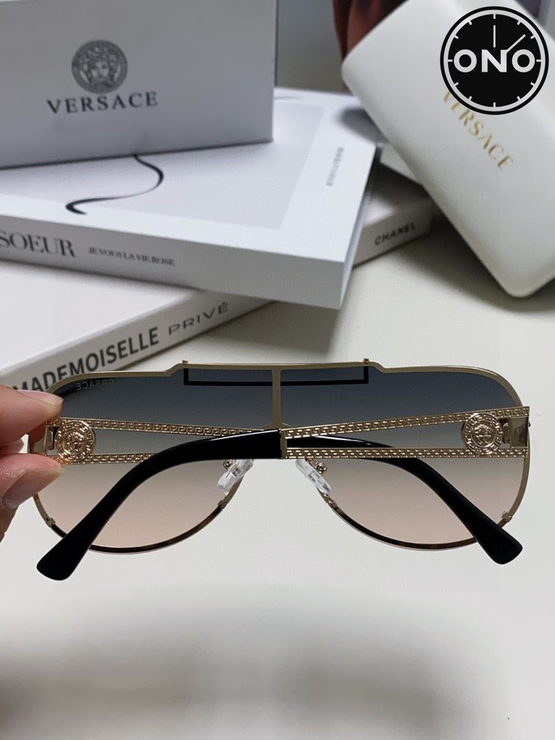 versace-glasses_26_4.jpg
