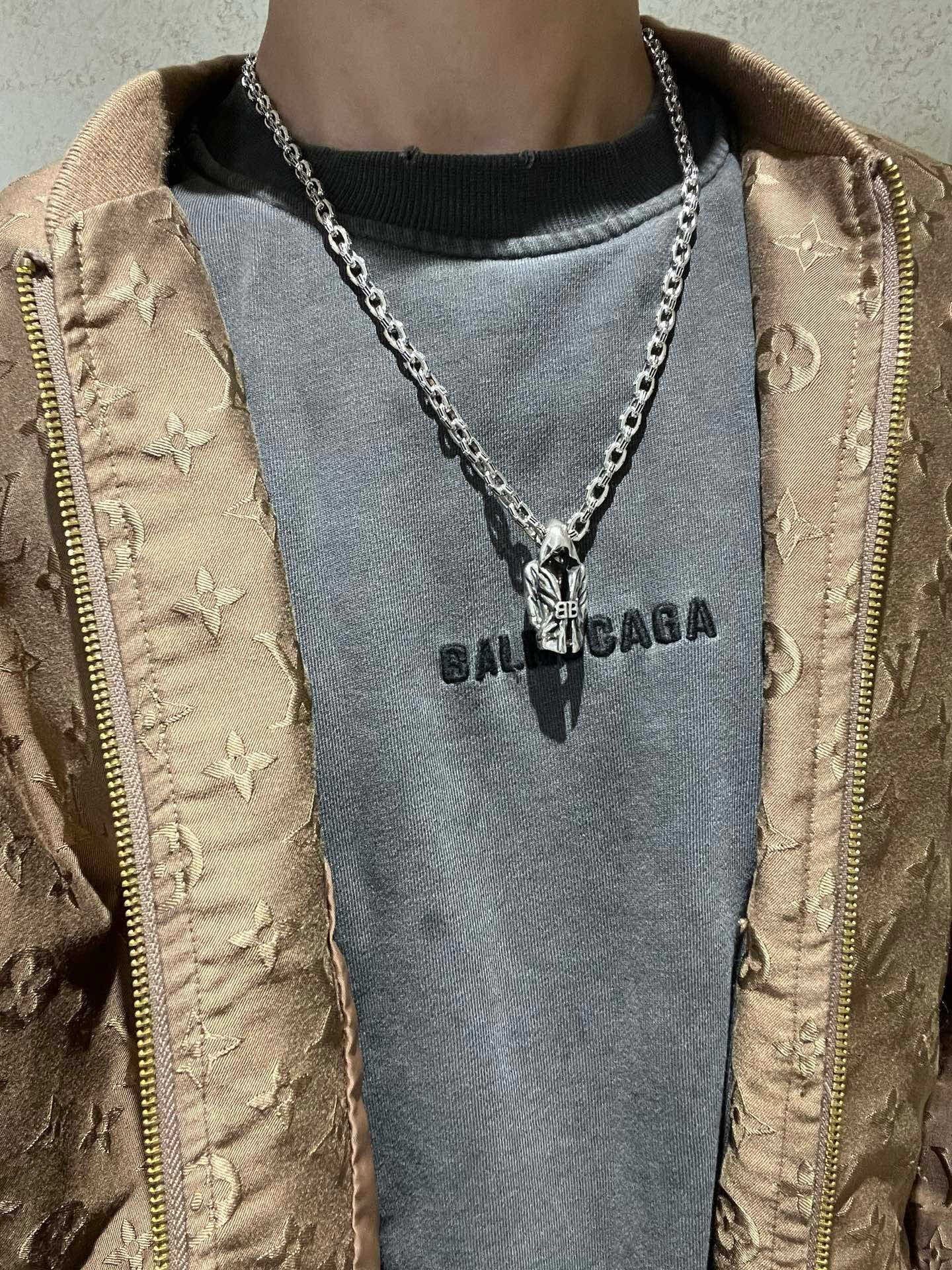 balenciaga-necklace_24_4.jpg