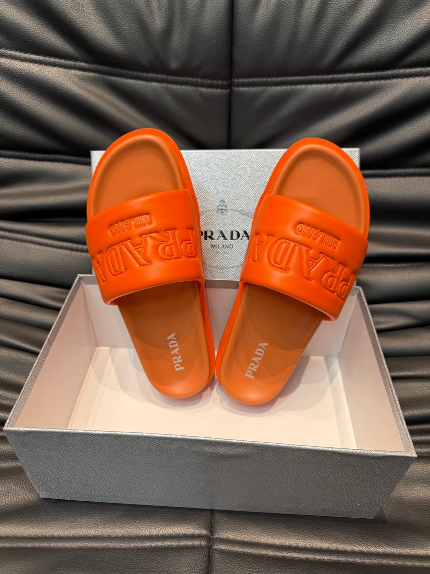 prada-slippers_22_3.jpg