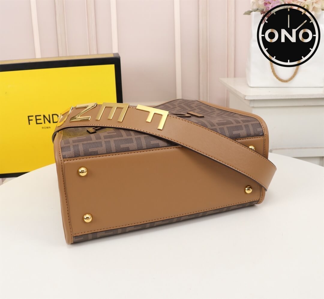 fendi_women_13_3.jpg