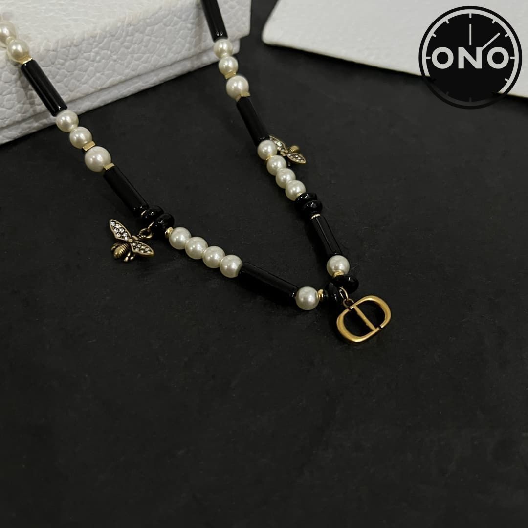 dior-necklace_70_3.jpg