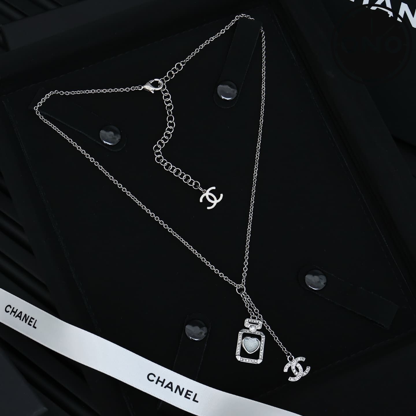 chanel-necklace_33_5.jpg