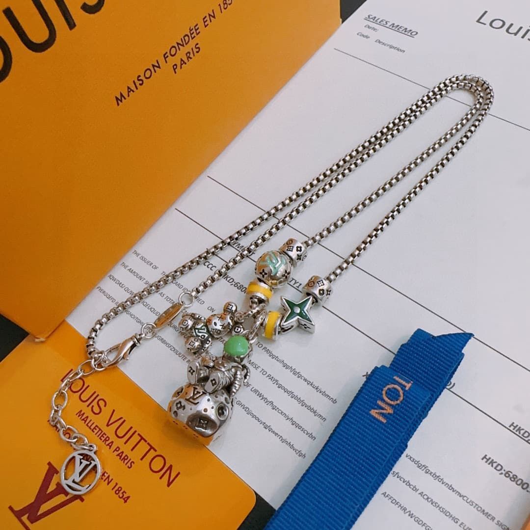 lv-necklace_58_2.jpg