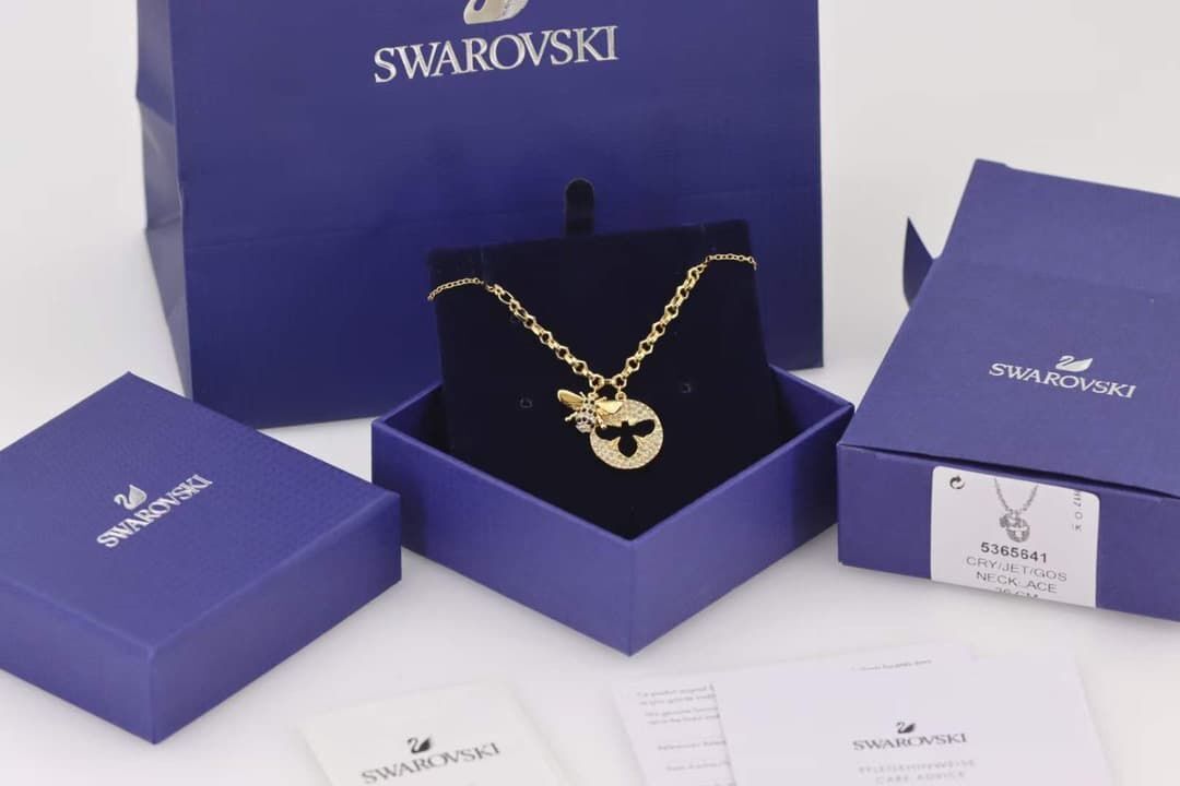 swarovski-necklace_6_1.jpg