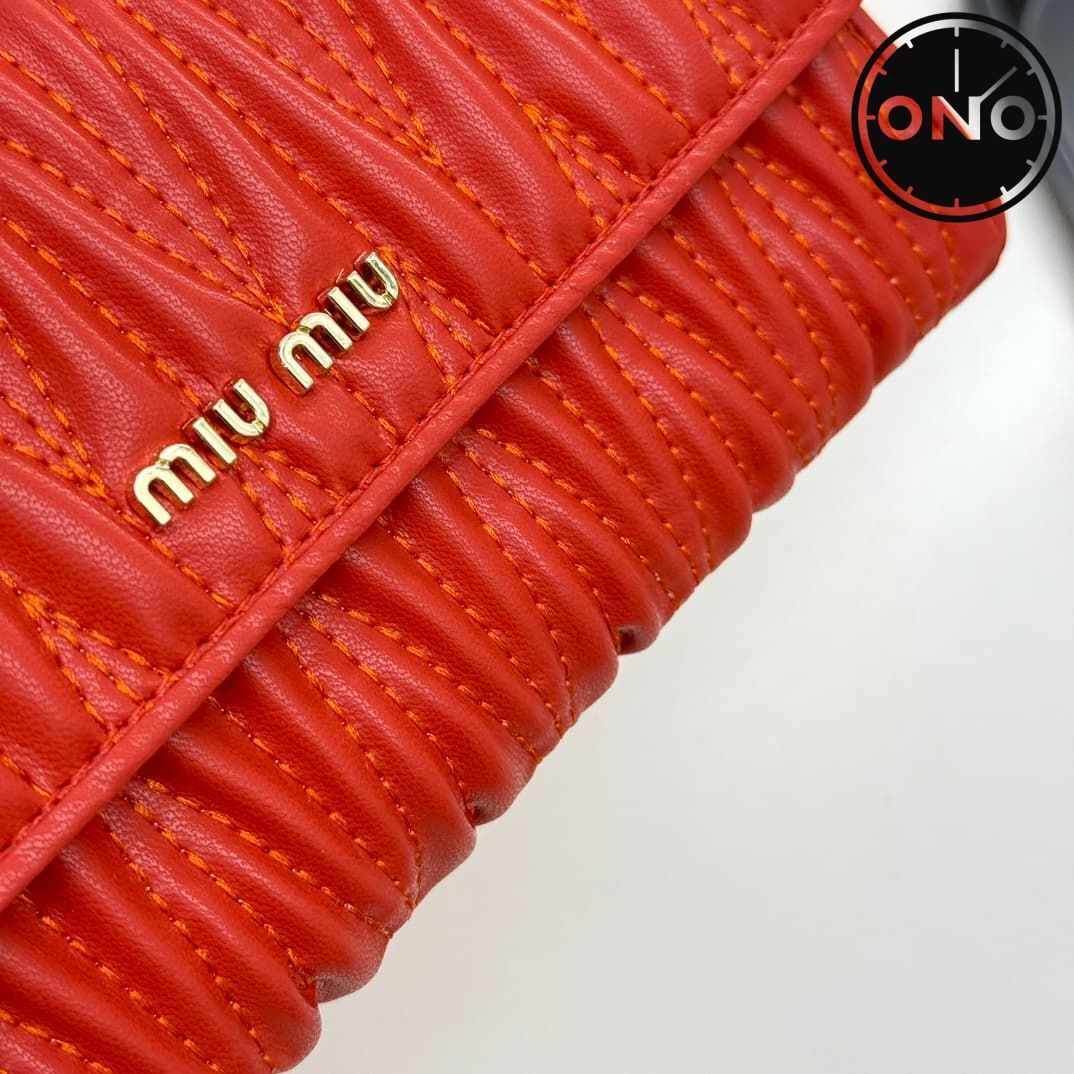 miumiu_wallet_1_5.jpg