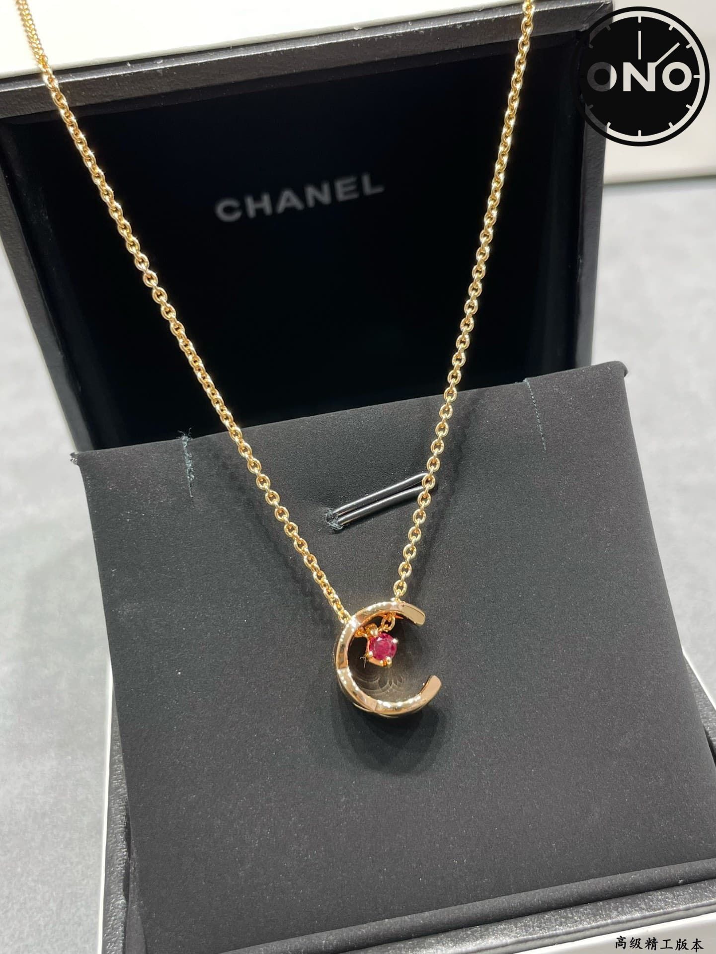 chanel-necklace_1_3.jpg