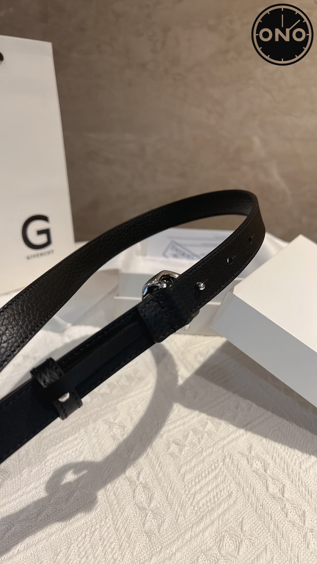 givenchy_belt_88_2.jpg