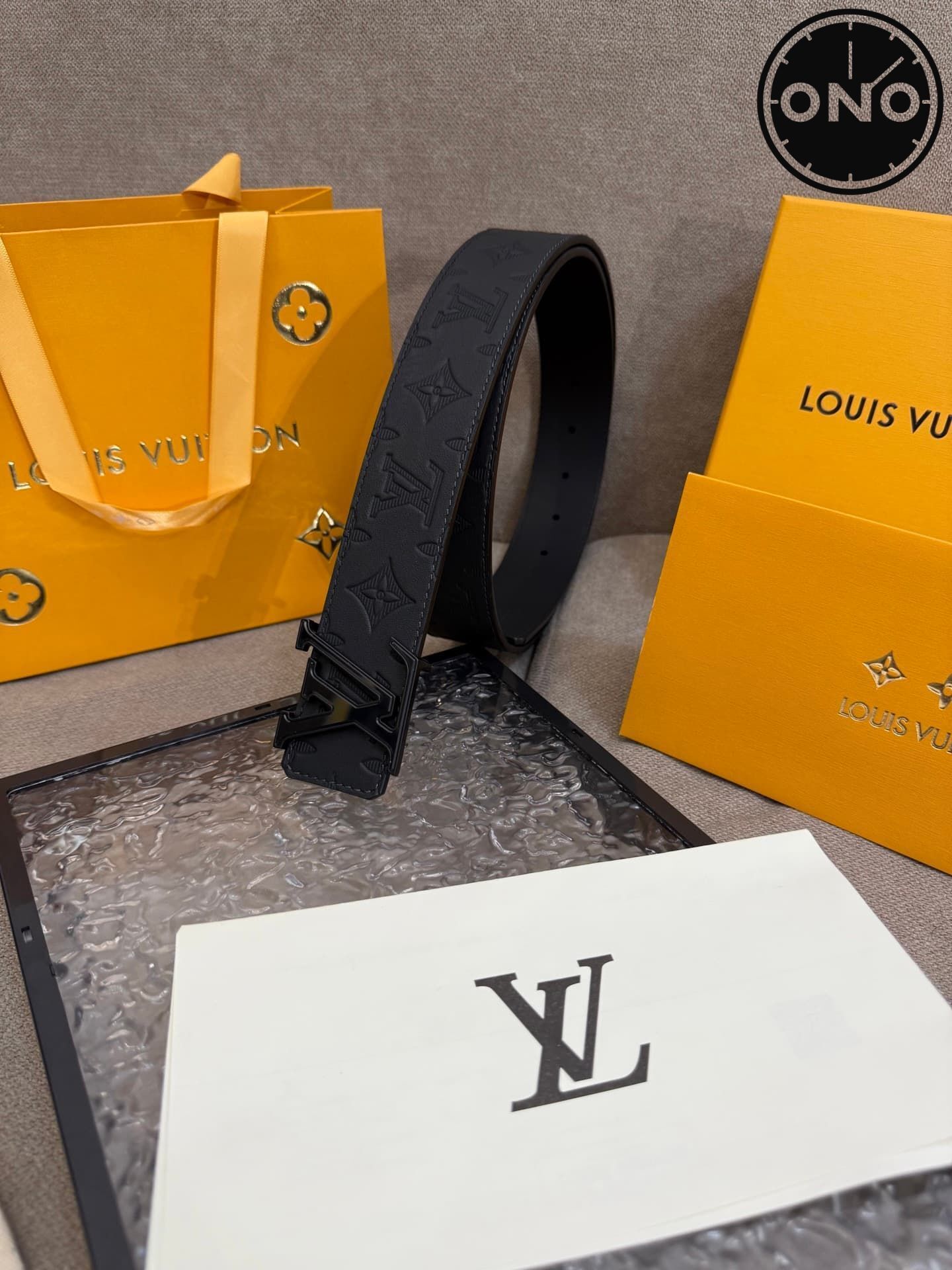 lv_belt_45_2.jpg