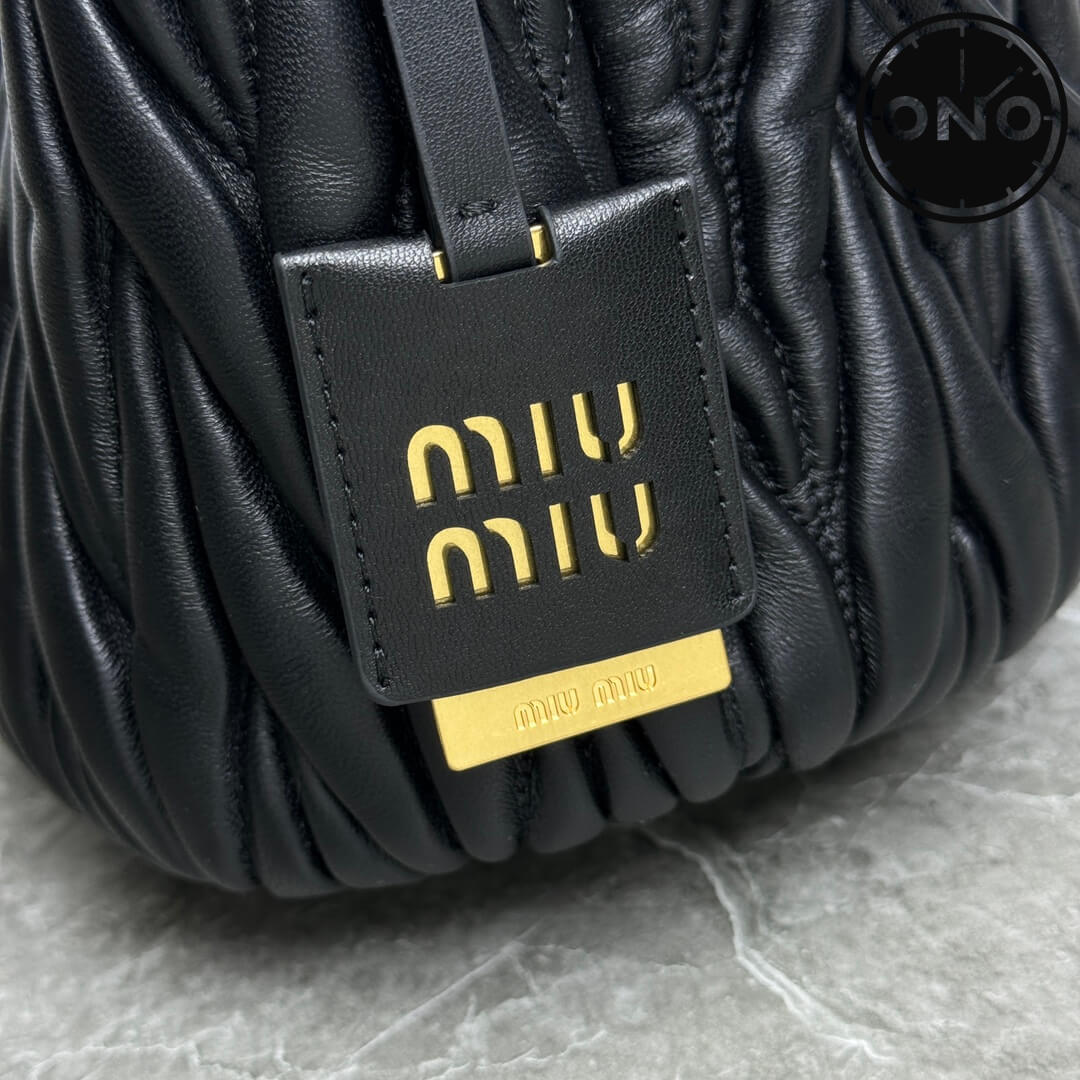 miumiu_women_9_4.jpg