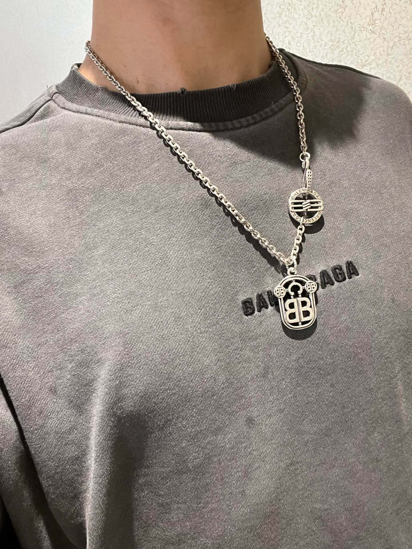 balenciaga-necklace_44_2.jpg