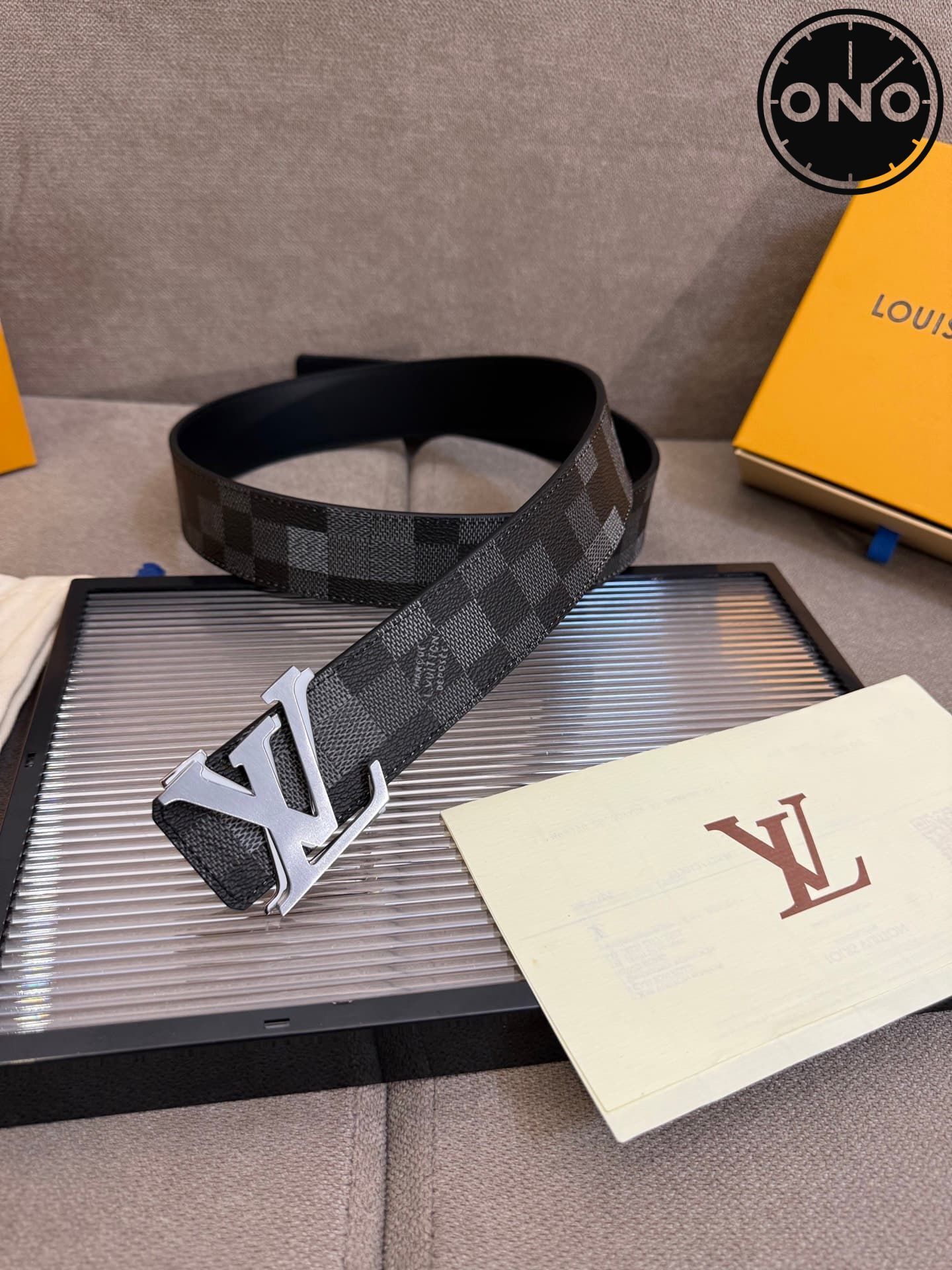 lv_belt_120_1.jpg