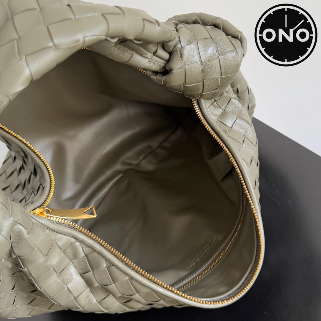 bottega_veneta_women_66_8.jpg